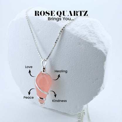 قلادة من الكوارتز الوردي الطبيعي مطلية بالفضة الإسترليني 925 – قلادة علاجية من الكريستال الخام